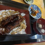 呑み処鰻家 - 上うな重（1／2尾）
