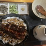 呑み処鰻家 - 上うなぎひつまぶし（1／2尾）