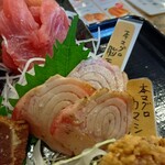 わ楽 - おいどんのNo.1 本マグロ脳天炙り (塩が振ってあるので醤油をつけずにそのまま)