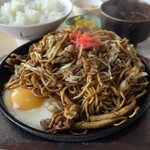 喫茶ボン - 焼きそば大盛り定食