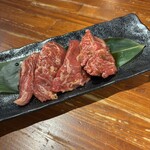 炭火焼肉ぐら - 