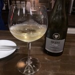 Wine Bar ソムリエタナカ - ニュージーランドのシャルドネ