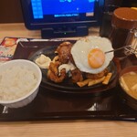 ごはん処 満天食堂 上戸祭店 - 爆盛りマウンテン定食