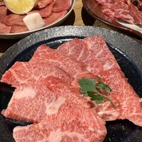 炭火焼肉寅二郎 - 