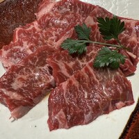 炭火焼肉寅二郎 - 