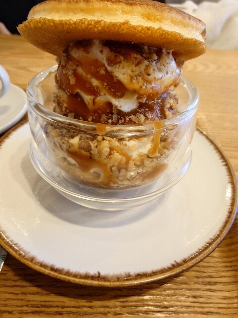 エイギョクドウ カフェ 仙台（EIGYOKUDO CAFE） - 泉中央（どら焼き）の写真