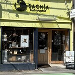 サチア ビーフストロガノフ - 建物は古い感じ