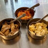 レストラン アルティザン（restaurant Artisan） - ◉アミューズ : キャロットラペ、きのこのマリネ、マカロニサラダ