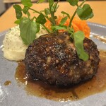和牛と樽ワイン バレル - 和牛肉汁ハンバーグ