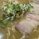 焼豚らーめん じゅんこ - 角度を変えて！