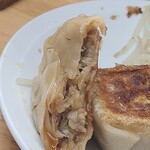 大福 - げんこつ餃子の中身