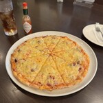 Pizza＆イタリアンレストラン NICOLA - 料理写真:ニコラミックスピザ（レギュラーサイズ）¥2200、ジンジャエール（辛口）¥450