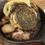 ラム肉酒場 ラムゴロー 神田南口店 - アンチョビキャベツ。ラム肉も入ってます