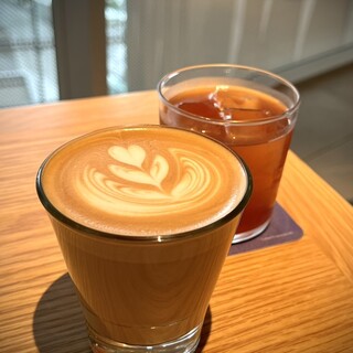 CAFE & BAR CROISEE_0