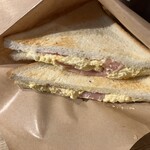 Standard Café & Gallery - 