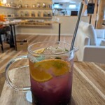 VINCULO  ESTUDIO - フルーツたっぷりのカシスソーダ