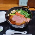 満つ乃手打そば - 料理写真:鴨うどん。熱々の汁が嬉しい。