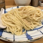 希須林 - 土曜限定品
      ✅担々つけ麺(太麺300g)¥1.200
      　※辛さ3段階からセレクト(中辛)
      　※ご飯無料(お代わりも無料)
      　※野菜マシ可能
      　※土曜限定メニュー
      　※排骨付は¥1.800