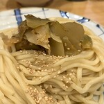 希須林 - 土曜限定品
      ✅担々つけ麺(太麺300g)¥1.200
      　※辛さ3段階からセレクト(中辛)
      　※ご飯無料(お代わりも無料)
      　※野菜マシ可能
      　※土曜限定メニュー
      　※排骨付は¥1.800