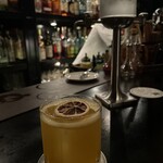 バー トレンチ - 