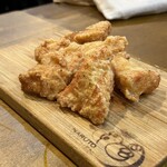 なるとキッチン - ■にんにくむねザンギ¥650