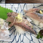 いさりび食堂 - あじ鮨(550円)