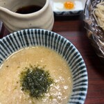 村屋東亭 - 濃厚なとろろが喉越しに最高の風味を加える