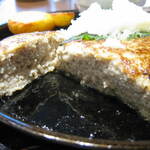 デニーズ - カットしたおろしハンバーグ