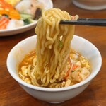 圓縁園飯店 - 酸辣湯麺