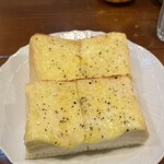 板東珈琲 - ふわふわのチーズトースト