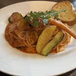 キッチンバル さんりんしゃ - 料理写真:揚げ茄子とソーセージのポモドーロ