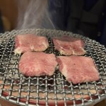 炭火焼肉ホルモンさわいし - 