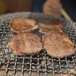 炭火焼肉ホルモンさわいし - 