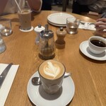 bills Tokyu Puraza Omote Sando Harajuku - 