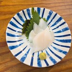 曙町 場内酒場 - イカ刺し