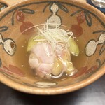 徳ㇵ本也 - 丹波地鶏と賀茂茄子の炊き合わせ