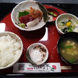 お食事処 べにばな亭_1