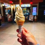 伊勢道安濃SA（上り） 安濃横丁 - 大内山ソフトクリームです