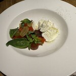 バル30 - イタリア直送ブッファラとぶどうのカプレーゼ