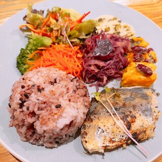 祇園茶寮×タニタカフェ_1