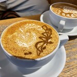 ストリーマー・コーヒー・カンパニー - パンプキンシナモンラテ