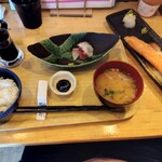 うみからそらへ - ご飯と味噌汁もおかわり自由です