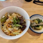 うみからそらへ - サラダと小鉢　サラダはおかわり自由