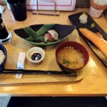 うみからそらへ - うみそら定食(サーモンハラス塩焼)  1800円