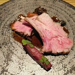 フロレゾン - 子羊の一品　柔らかく脂はないが赤身特有のくどさもなく素晴らしい一品でした。