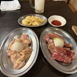 塩ホルモン 栗の木 - ガツ　牛サガリ