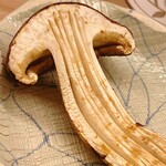 割烹 白鷹 - 傘も大き過ぎず、開き切っていない、上物です