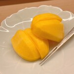 割烹 白鷹 - 鳥取産の西条柿です