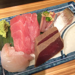 ふぶき - 〈2014/11〉刺身三点盛り（390円）