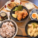 The HARVEST Store & Cafe - 